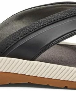 OluKai Kukulu Flip-Flops - Men's